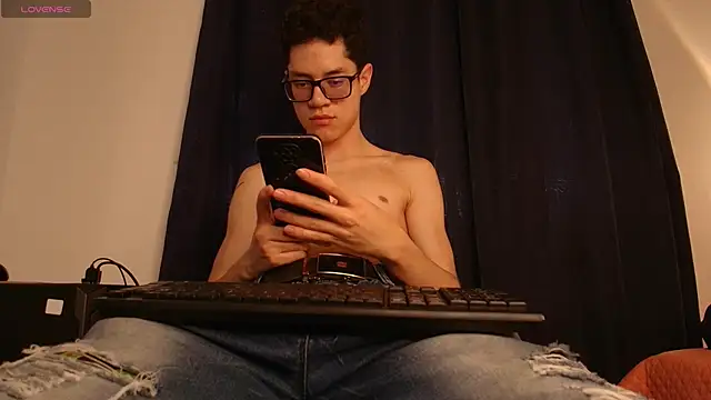 wolfandsky online show from 10.08.25