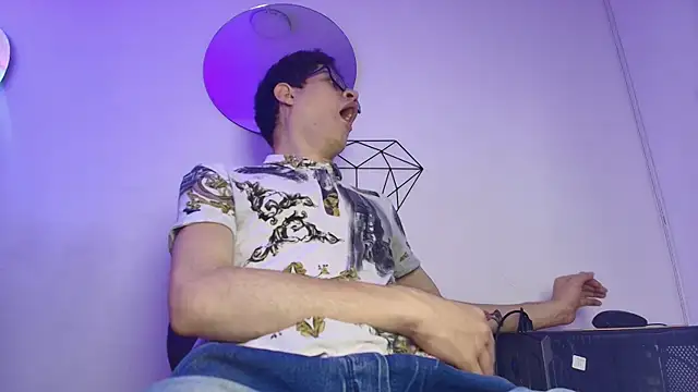 wolfandsky online show from 10.22.25