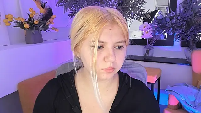 DiaAngell online show from 11.14.25