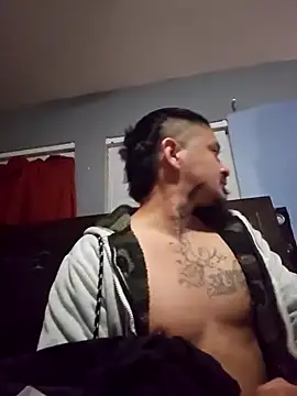 Burrrucecold00 online show from 02.13.25