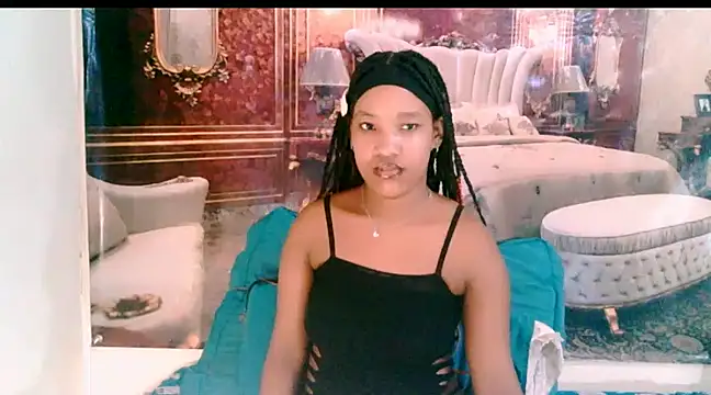 Snapshot of EroticSexyPrada chatting on 01.17.25 EroticSexyPrada online show from 01.17.25