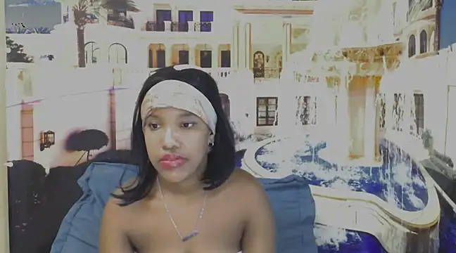 Snapshot of EroticSexyPrada chatting on 01.29.25 EroticSexyPrada online show from 01.29.25