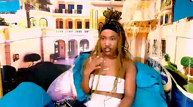 Snapshot of EroticSexyPrada chatting on 02.19.25 EroticSexyPrada online show from 02.19.25