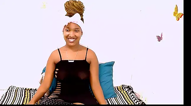 Snapshot of EroticSexyPrada chatting on 03.07.25 EroticSexyPrada online show from 03.07.25