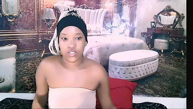 Snapshot of EroticSexyPrada chatting on 02.01.26 EroticSexyPrada online show from 02.01.26