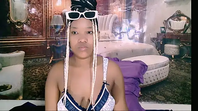 Snapshot of EroticSexyPrada chatting on 02.02.26 EroticSexyPrada online show from 02.02.26