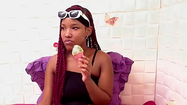 EroticSexyPrada online show from 03.12.26