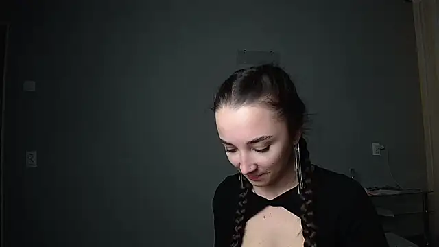 Eva Gloryy online show from 03.21.25