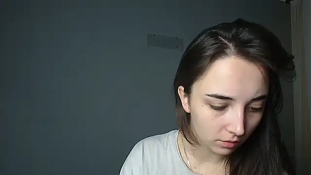 Eva Gloryy online show from 11.10.25