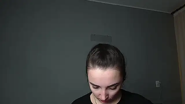 Eva Gloryy online show from 04.03.26