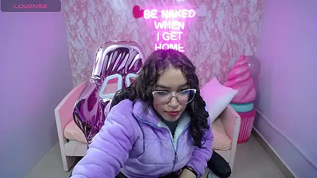 kassandra ch  online show from 02.02.25