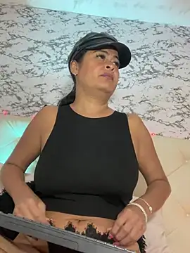 Lili  taylor online show from 01.16.26