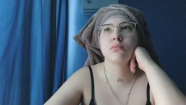 HotBrandyX online show from 03.14.26