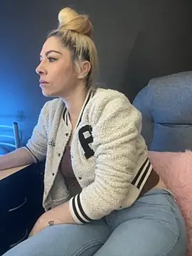 viktoria davis  online show from 11.26.25