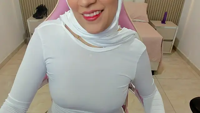 Zulema hamdi online show from 03.12.25