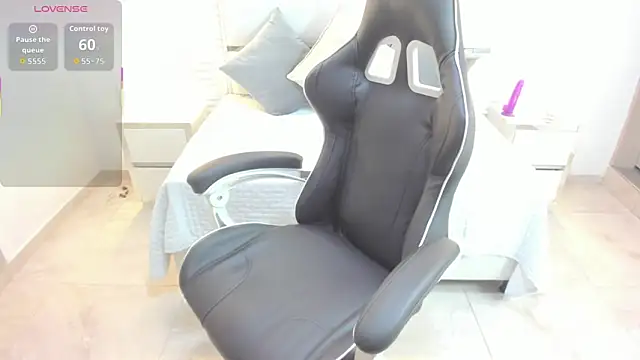 Zulema hamdi online show from 10.13.25