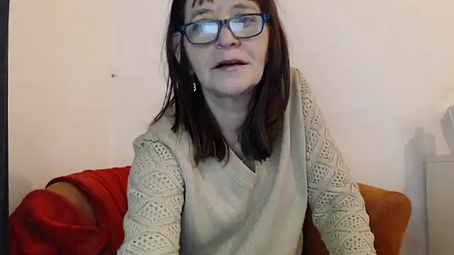 hotlinda45 online show from 11.12.25