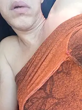 Snapshot of cinthiadelacastro chatting on 10.30.25 cinthiadelacastro online show from 10.30.25