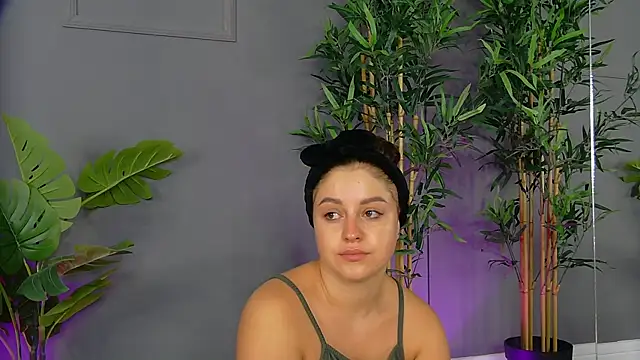 Snapshot of PatriciaSpice chatting on 09.17.25 PatriciaSpice online show from 09.17.25