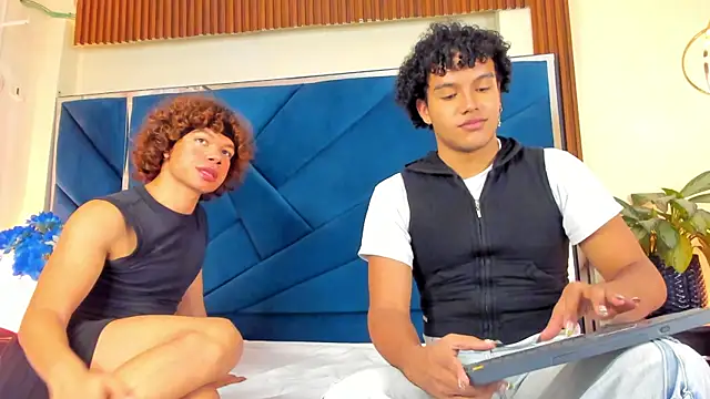 Snapshot of DanteAndKyle chatting on 11.19.25 DanteAndKyle online show from 11.19.25