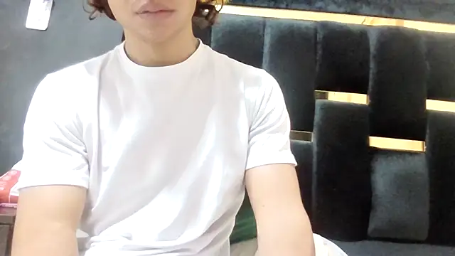 Snapshot of DanteAndKyle chatting on 12.13.25 DanteAndKyle online show from 12.13.25