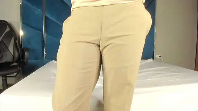 Snapshot of DanteAndKyle chatting on 12.16.25 DanteAndKyle online show from 12.16.25