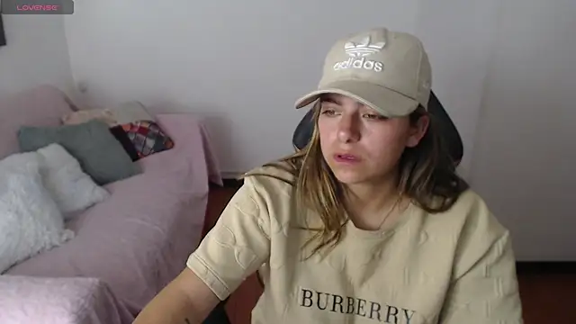 Kitten Cam online show from 12.20.25