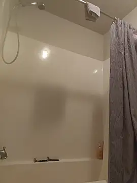 TattedMamaXOXO online show from 04.10.26