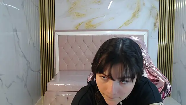 shalon diaz s online show from 02.19.25