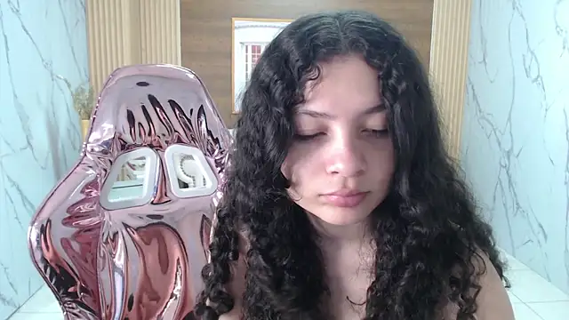 shalon diaz s online show from 11.20.25