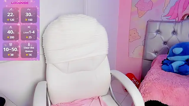 sofia  james online show from 02.18.25