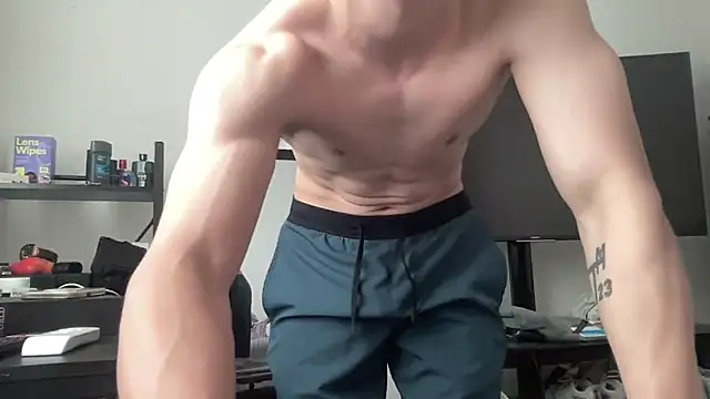 Snapshot of ryan_28747 chatting on 03.10.26 ryan 28747 online show from 03.10.26