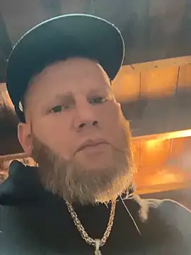 johnnybigcock83 online show from 01.17.25