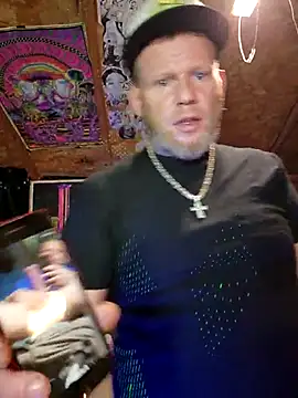 johnnybigcock83 online show from 03.05.25