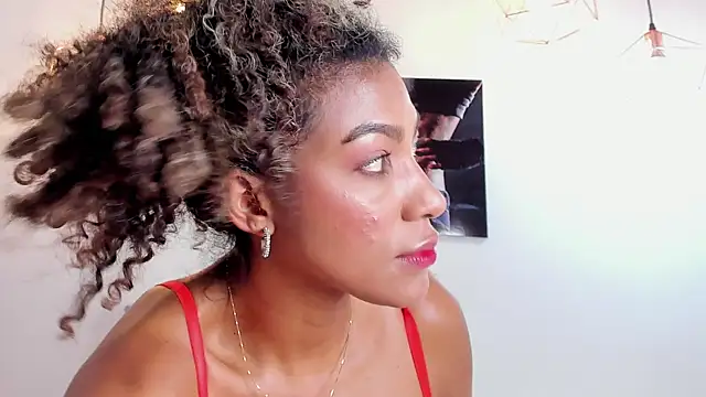 hailey thompsonX online show from 02.06.25