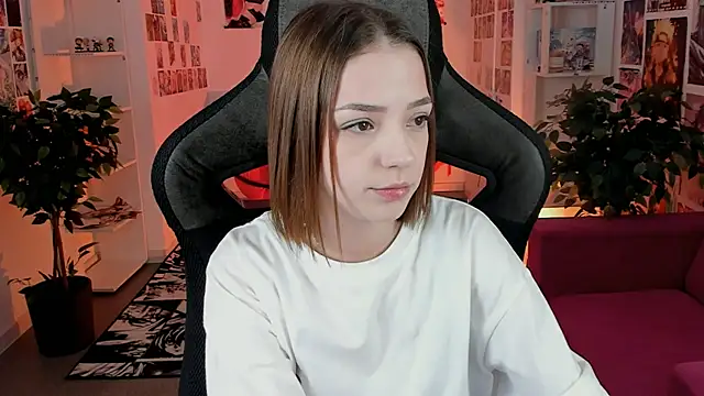 PamBeesly online show from 11.08.25