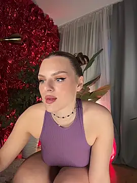 Snapshot of Mary_lost chatting on 05.17.26 Mary lost online show from 05.17.26