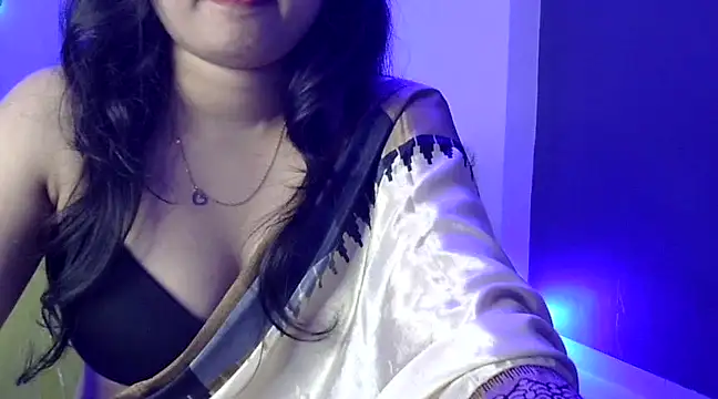 Shanaya1 online show from 03.17.25