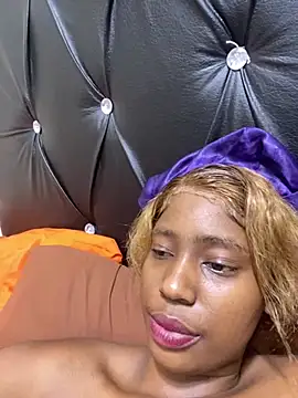 Spicey-CheekssX online show from 01.29.25