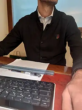 AvvocatoPorco online show from 10.22.25