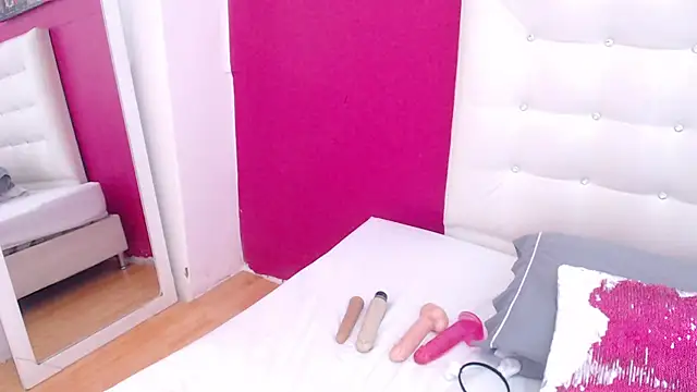 tinyy whore18 online show from 02.27.25