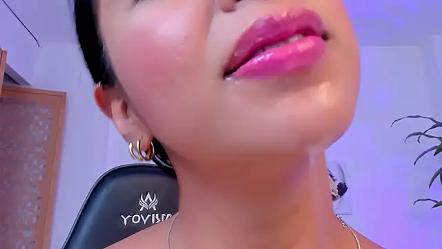 sophierooy22 online show from 02.21.25