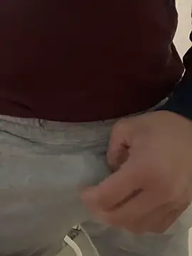 Snapshot of Greeneyes0820 chatting on 01.21.25 Greeneyes0820 online show from 01.21.25