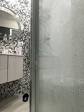 Snapshot of Greeneyes0820 chatting on 01.27.25 Greeneyes0820 online show from 01.27.25