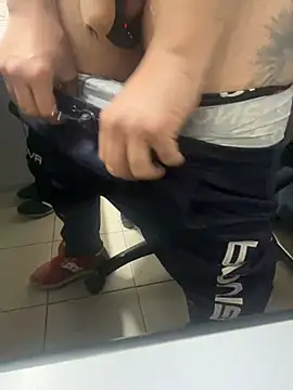 Snapshot of Greeneyes0820 chatting on 03.22.25 Greeneyes0820 online show from 03.22.25