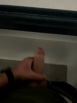 Snapshot of Greeneyes0820 chatting on 10.01.25 Greeneyes0820 online show from 10.01.25