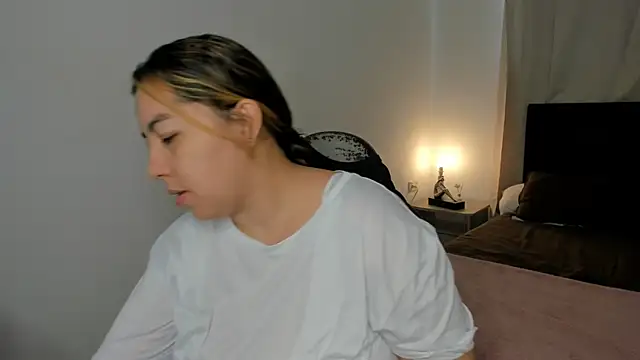 brithany olson25 online show from 04.11.26