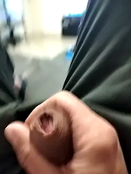 Snapshot of arveia chatting on 03.22.26 arveia online show from 03.22.26