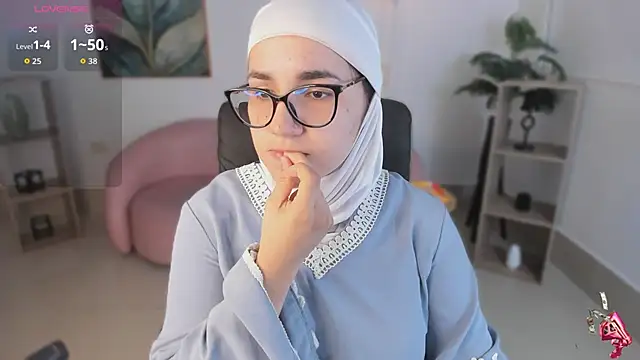 Ayha khalaf online show from 11.21.25