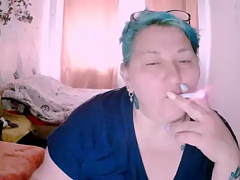 Snapshot of mayamayx chatting on 05.17.26 mayamayx online show from 05.17.26